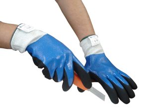 Guante G13 HPPE bañado en nitrilo completo liso y sandy ventilado N1003